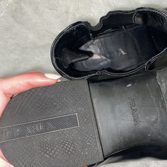 Prada authentic Black Leather Chelsea boot, size 8. - Picture 2 of 4